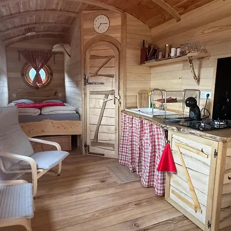 Campismo de Luxo Roulotte Insolite à La Ferme